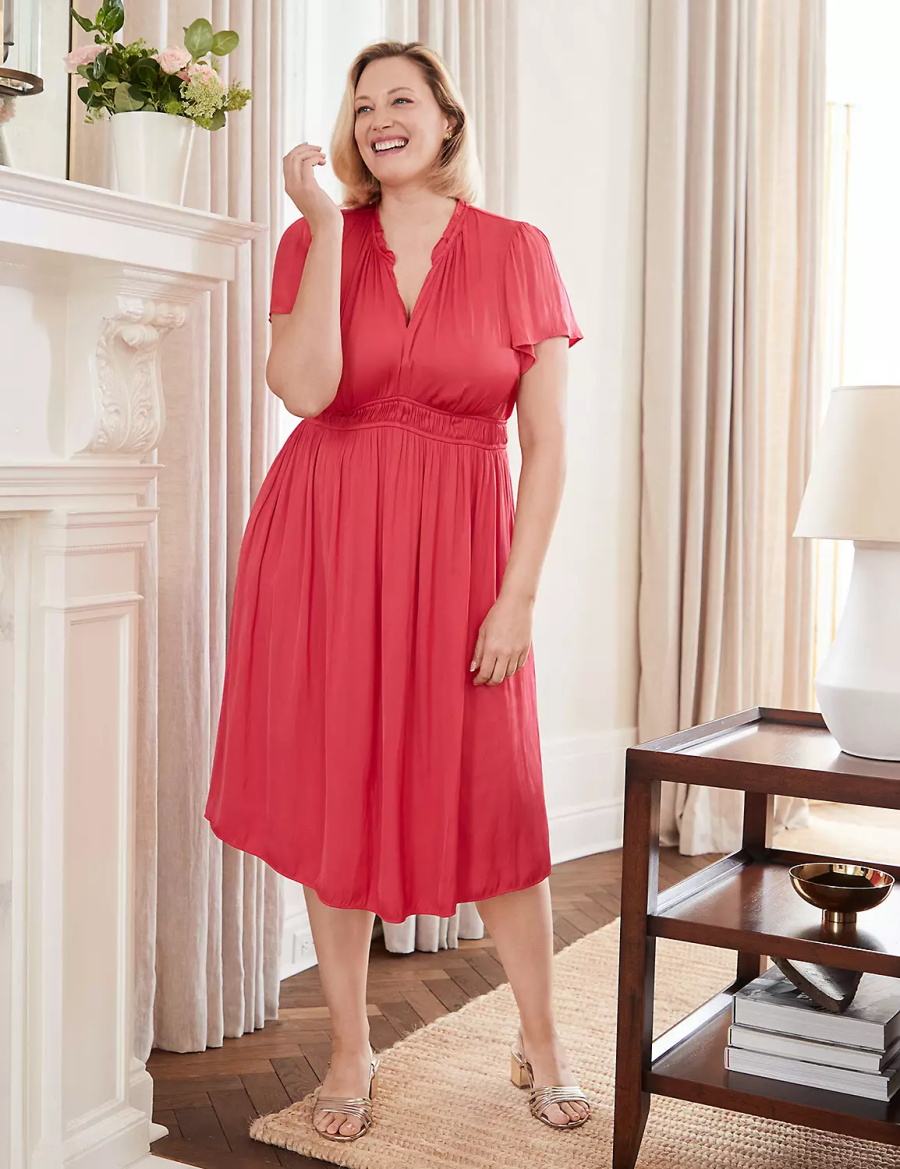 Lane Bryant Satin Flutter-Sleeve Ruffle V-Neck Abito Midi Donna Rosa | JQH735AU